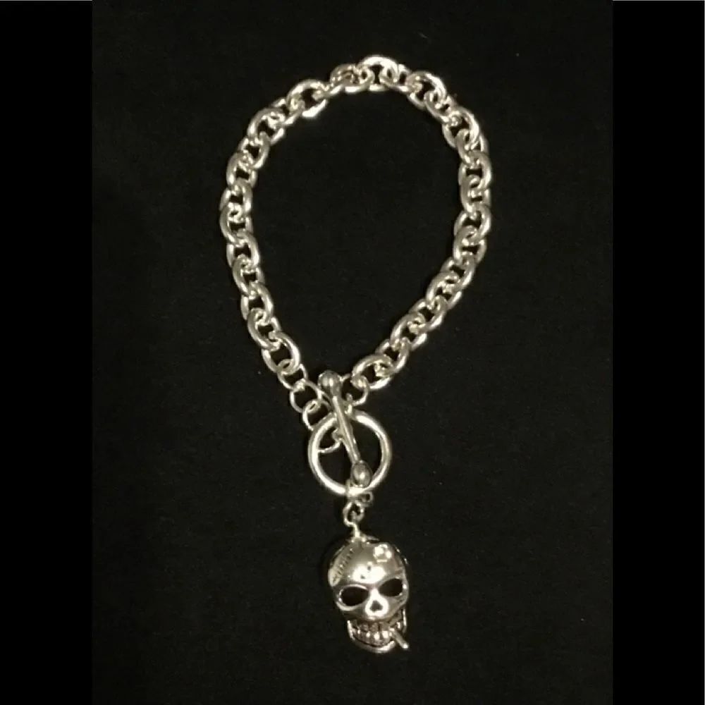 New Trendy Silver Skull Charm Toggle Bracelet